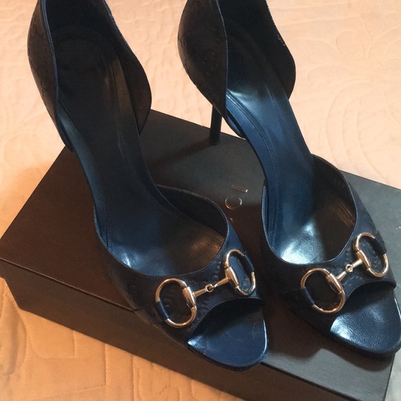 GUCCI NAVY HORSE BIT mid size heel - Picture 1 of 6